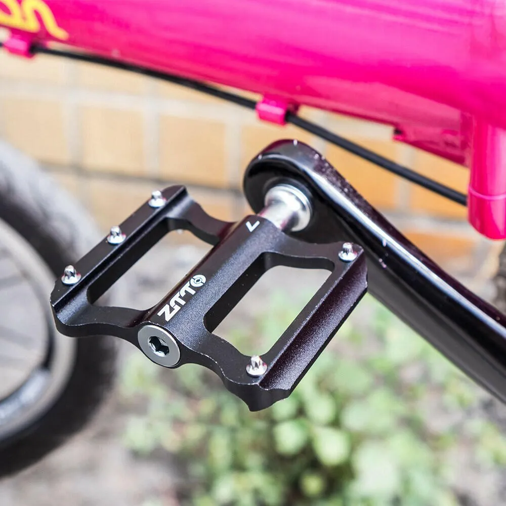 ZTTO Road Bike Ultralight Flat Pedal Aluminum Alloy Bicycle Pedal Bearings Anti-slip Folding bike For Road Cycling Parts JT06